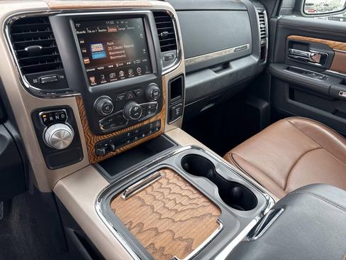 Used 2017 RAM 1500 Laramie Longhorn image 25