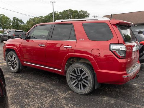 Used 2018 Toyota 4Runner Limited AWD/4WD image 5