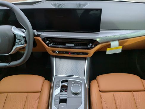 New 2026 BMW 330i xDrive Sedan w/ Premium Package AWD/4WD image 34