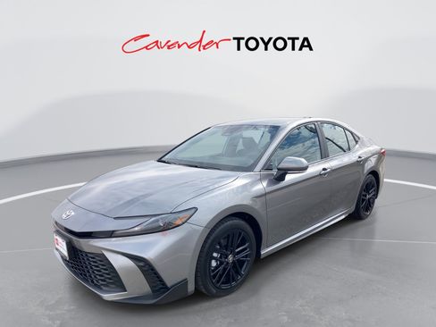 Certified 2026 Toyota Camry SE image 1