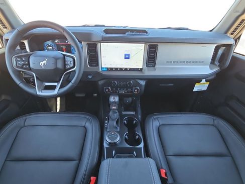 New 2026 Ford Bronco Outer Banks image 16