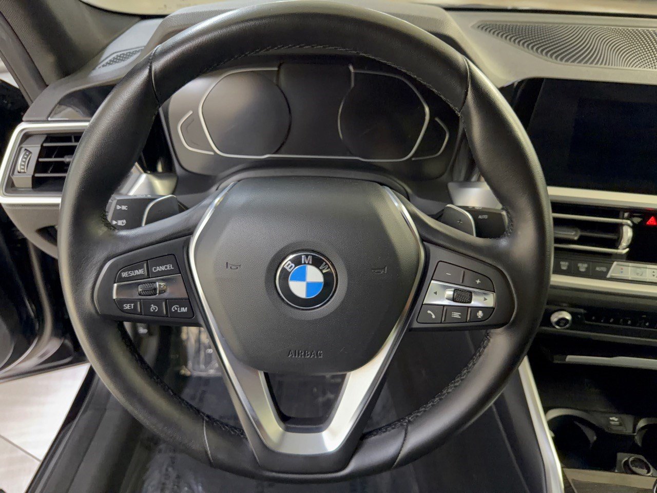 Used 2021 BMW 330i Sedan w/ Convenience Package RWD image 10