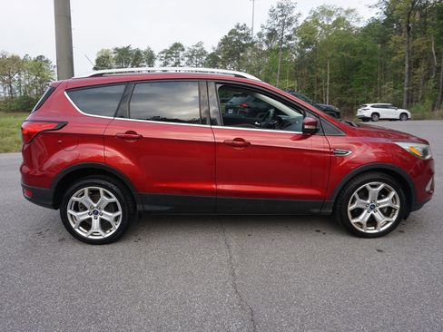 Used 2019 Ford Escape Titanium image 23