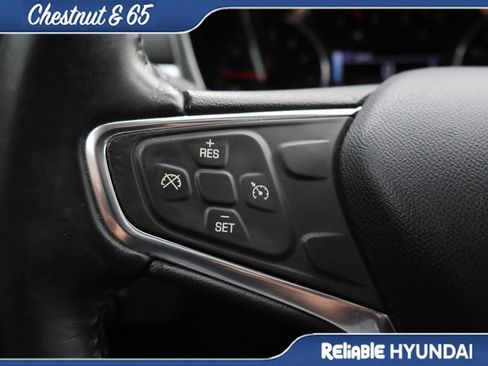 Used 2018 Chevrolet Equinox LT w/ Sun & Infotainment Package FWD image 28