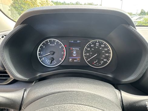 Used 2024 Nissan Sentra S FWD image 26