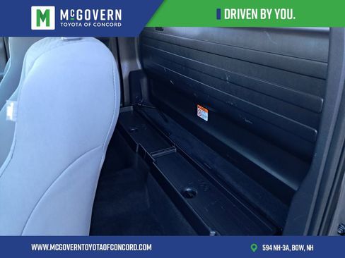 Used 2019 Toyota Tacoma SR image 12