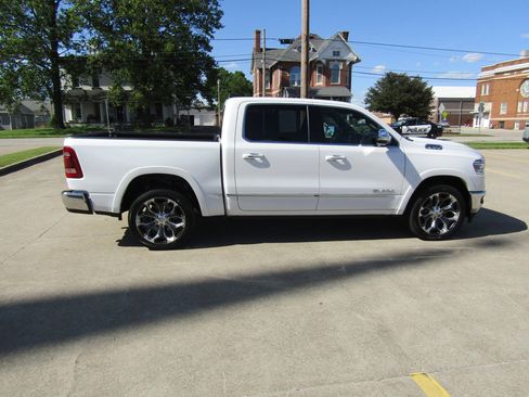 Used 2019 RAM 1500 Limited AWD/4WD image 2