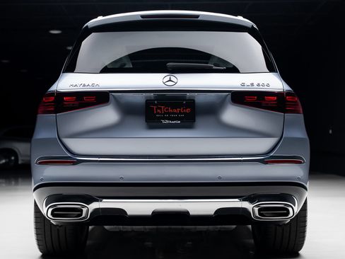Used 2025 Mercedes-Benz Maybach GLS 600 4MATIC image 27