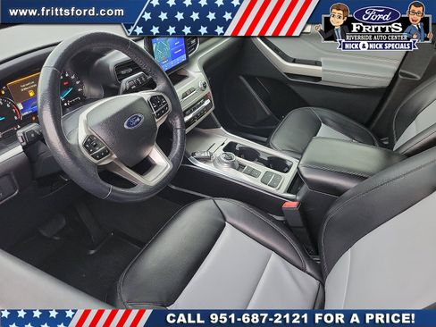 Certified 2022 Ford Explorer XLT w/ Equipment Group 202A image 4