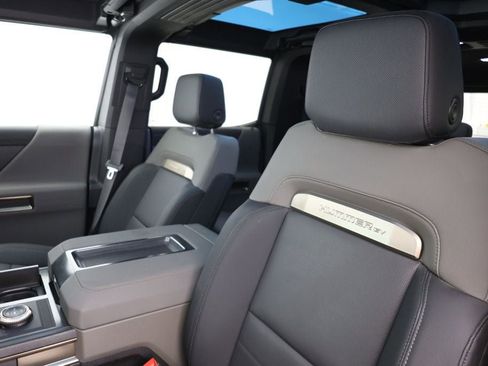 Used 2024 GMC Hummer EV 3X AWD/4WD image 17