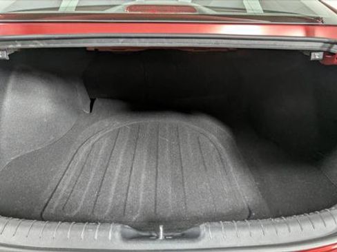 Used 2025 Hyundai Elantra SEL FWD image 21