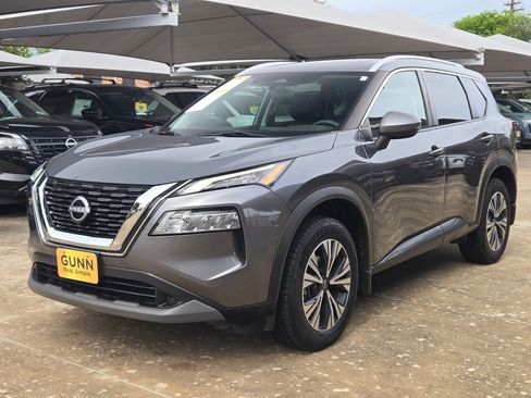 Used 2022 Nissan Rogue SV w/ SV Premium Package FWD image 7
