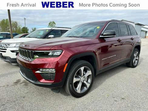 Used 2025 Jeep Grand Cherokee Limited w/ Luxury Tech Group II image 1