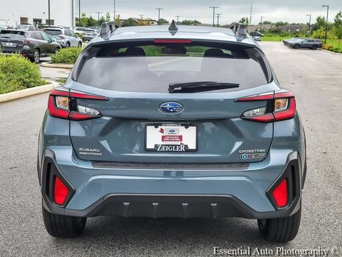 Used 2024 Subaru Crosstrek 2.0i Premium AWD/4WD image 5