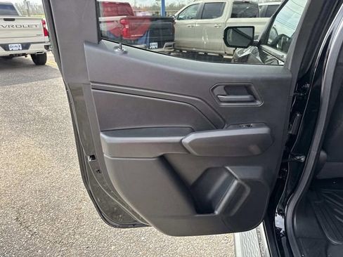 New 2026 Chevrolet Colorado W/T w/ WT Custom Package AWD/4WD image 35