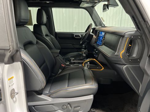 Used 2024 Ford Bronco Badlands image 26