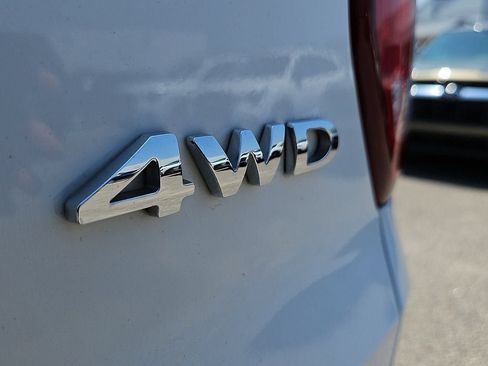 Used 2019 Ford Explorer XLT w/ Class III Trailer Tow Package AWD/4WD image 30