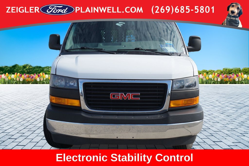 Used 2022 GMC Savana 2500 w/ Driver Convenience Package RWD image 8