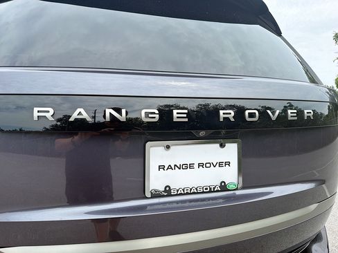 Used 2024 Land Rover Range Rover Autobiography AWD/4WD image 49