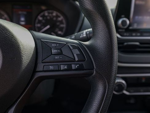 Used 2024 Nissan Altima 2.5 S image 32