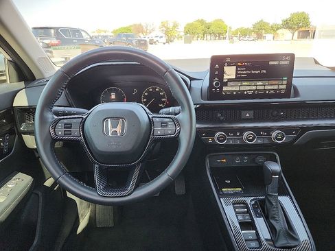 Used 2025 Honda CR-V EX-L image 6