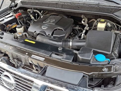 Used 2015 Nissan Titan SV w/ SV Value Truck Package image 33