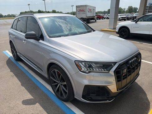Used 2021 Audi SQ7 Premium Plus w/ Executive Package AWD/4WD image 2