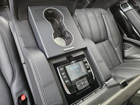 Used 2013 Land Rover Range Rover Autobiography image 19