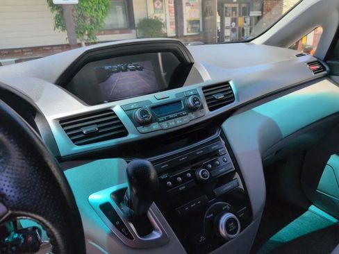 Used 2011 Honda Odyssey EX-L image 43