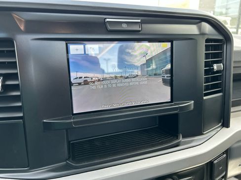 New 2025 Ford F550 4x4 Regular Cab Super Duty image 17