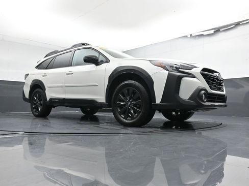 Used 2025 Subaru Outback Onyx Edition XT image 23