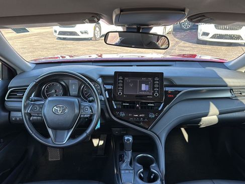 Used 2023 Toyota Camry SE image 17