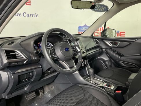 Used 2019 Subaru Forester Premium AWD/4WD image 13