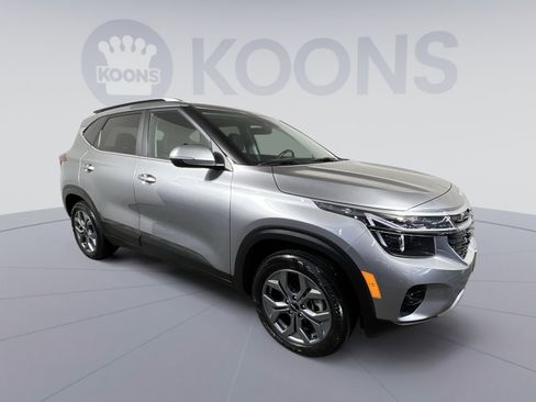 Used 2024 Kia Seltos S AWD/4WD image 2