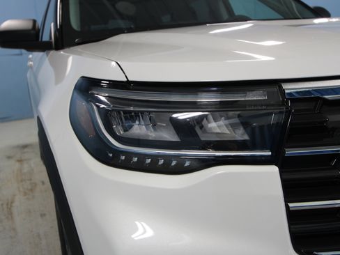 New 2026 Ford Explorer Active image 33