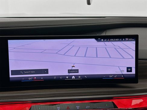 Used 2025 BMW 760i xDrive w/ Executive Package image 14