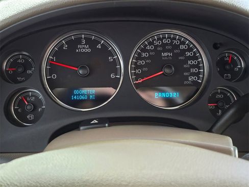 Used 2008 GMC Yukon SLE w/ Exterior Appearance Package image 31