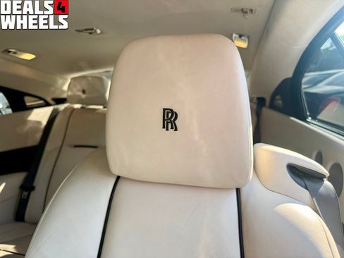 Used 2015 Rolls-Royce Wraith RWD image 35