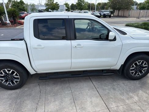Used 2024 Nissan Frontier SL w/ Technology Package RWD image 4