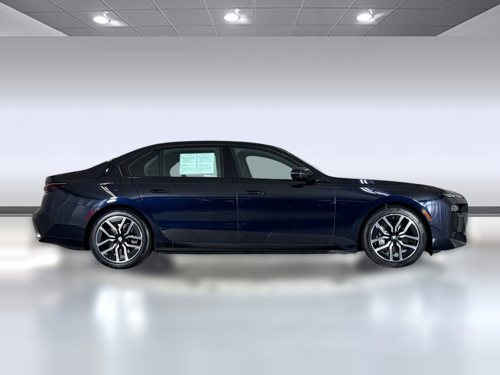 Certified 2023 BMW i7 xDrive60 AWD/4WD image 8
