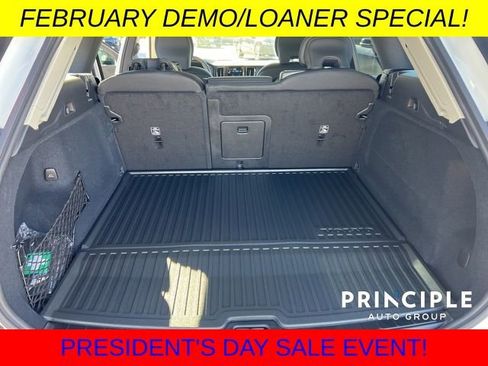 New 2025 Volvo XC60 T8 Core w/ Protection Package Premier image 31