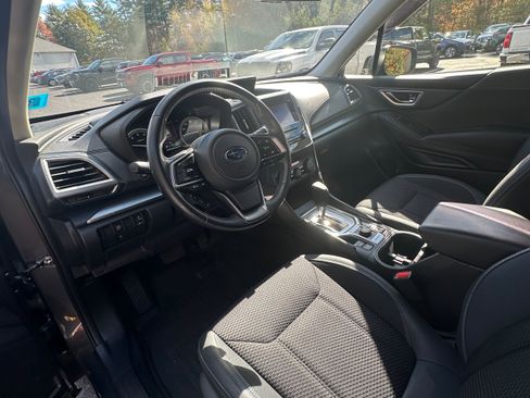 Used 2022 Subaru Forester Premium image 18