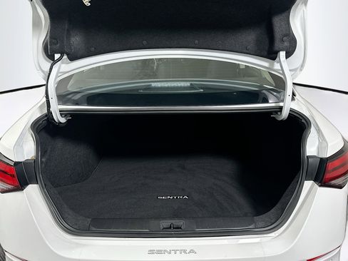 Used 2025 Nissan Sentra S image 27