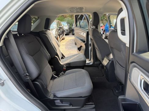 Used 2026 Ford Explorer Active AWD/4WD image 37