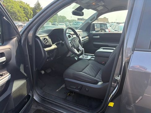 Used 2020 Toyota Tundra SR5 w/ TRD Off-Road Package AWD/4WD image 10