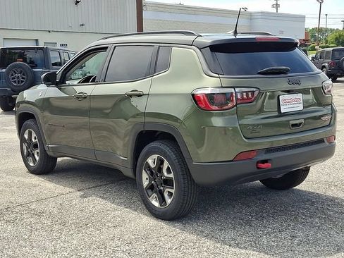 Used 2018 Jeep Compass Trailhawk w/ Leather Interior Group AWD/4WD image 4