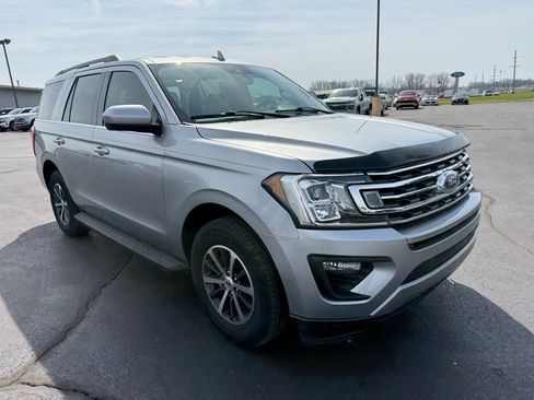 Used 2021 Ford Expedition XLT image 7