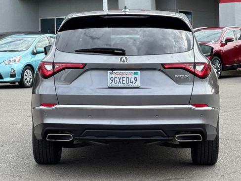 Used 2023 Acura MDX w/ Technology Package FWD image 8