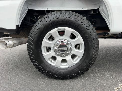 Used 2024 Ford F250 XLT w/ FX4 Off-Road Package AWD/4WD image 44
