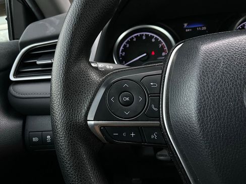 Used 2023 Toyota Camry LE image 31